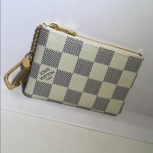 New white Louis Vuitton coin pouch